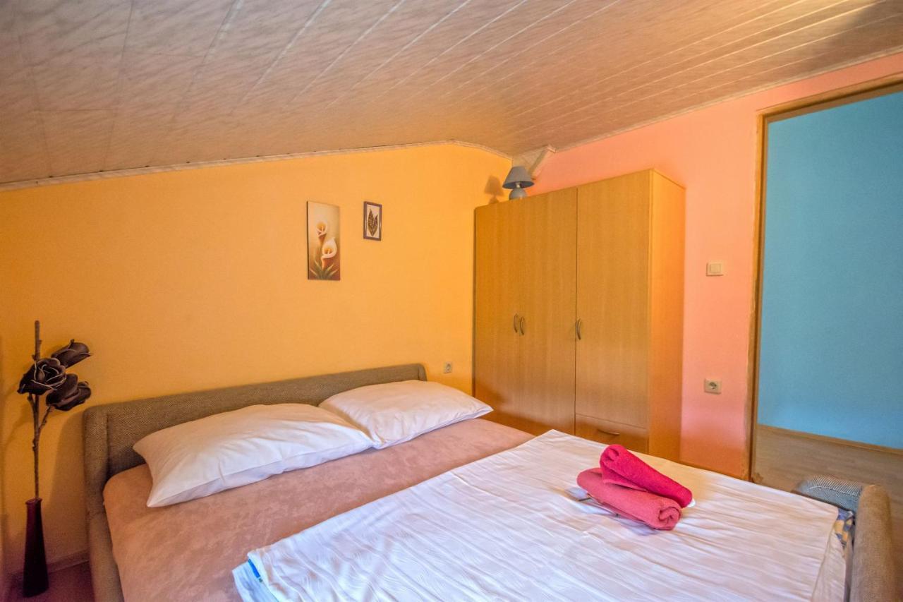 יאדראנובו Apartments Tajci מראה חיצוני תמונה